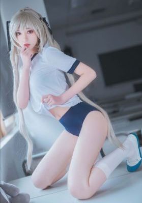 二次元用二次元人物网站_BD720P版迅雷手机免费观看