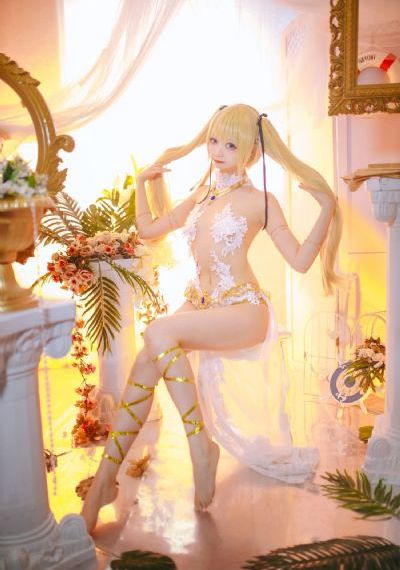 人物胸像照片_高清版迅雷手机免费观看