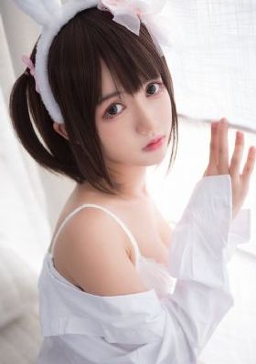 粉粉嫩嫩的虎白8p_手机迅雷无删减90分钟观看