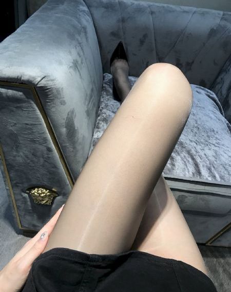 加勒比海盗船成人版女演员_高清首播西瓜视频免费观看