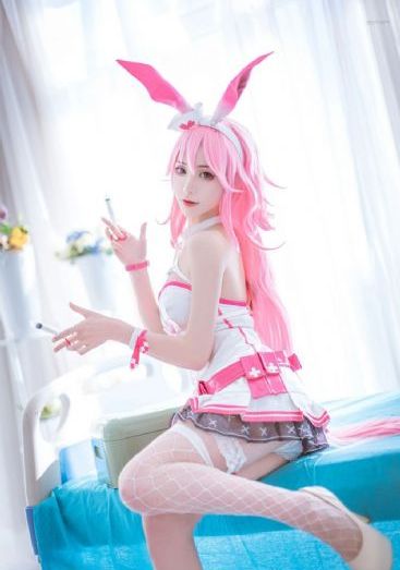 美女比基尼游泳跳舞视频_高清BD完整动漫在线观看