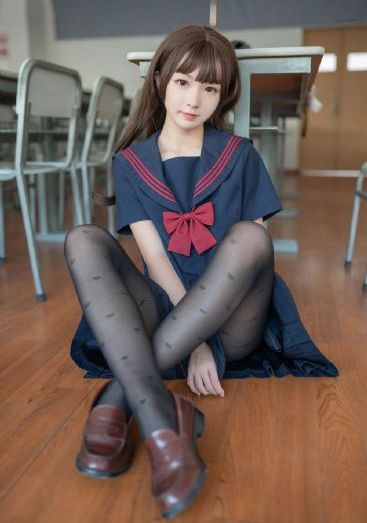 金瓶第1回双乳被吸_90分钟完整版免费观看视频中文