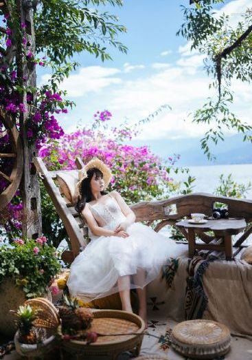 美国色吧网站_迅雷影音普通话在线观看