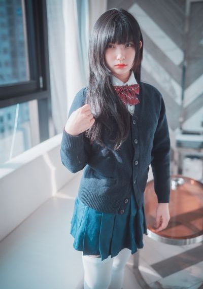 亚洲中文无码亚洲人成影院P_免费国语版在线手机观看