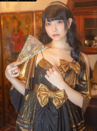 老汉掀起衣服含着奶头h_日韩电影免费高清观看