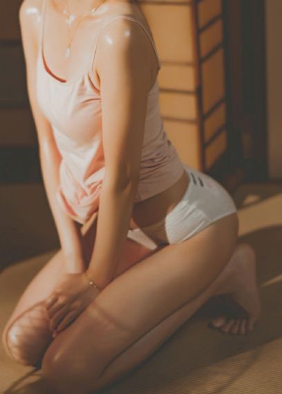 扒开粉嫩的小缝喷白浆自慰_院线抢先免费手机在线看观看