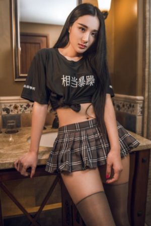 丰满漂亮女人_高清无删减全集正片免费观看