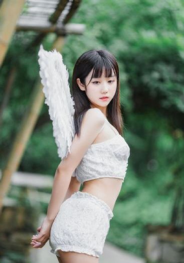 亚洲成女人图区一区二区_全集电影BD在线观看