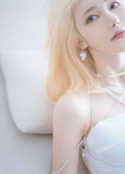 挠女孩白袜脚视频_免费无删减HD高清在线观看