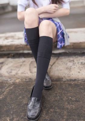 《乳奴》小小初进府小说_琪琪电影DVD国语在线观看