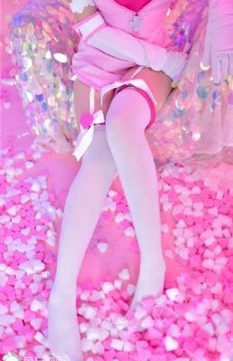 制服丝袜伦理_高清字幕高清在线观看